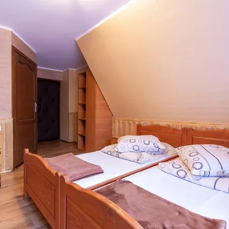 Lesny Dwor 住宿加早餐酒店