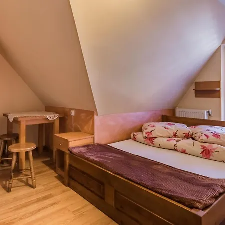 Bed & Breakfast Lesny Dwor