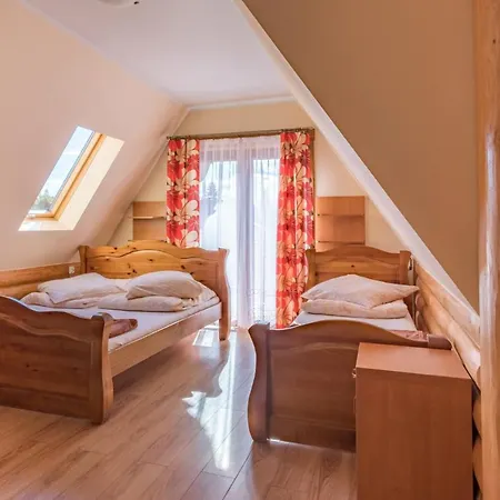 Lesny Dwor 住宿加早餐酒店 穆扎希赫尔