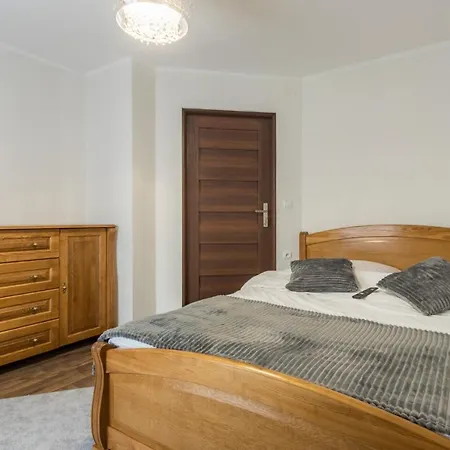 Lesny Dwor Bed & Breakfast *