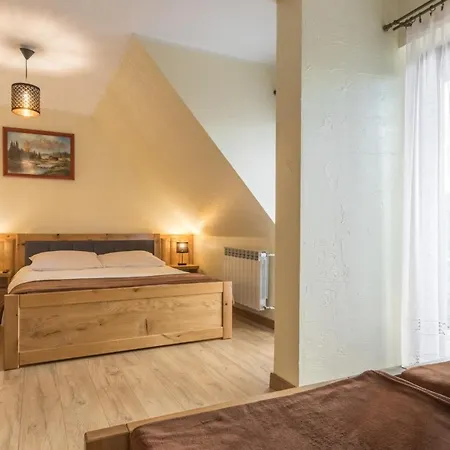 Lesny Dwor 住宿加早餐酒店