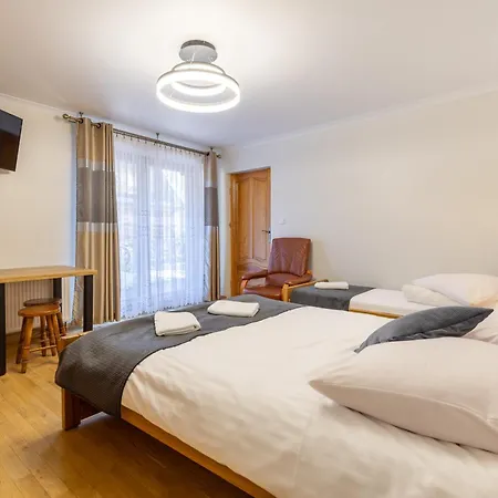 לינה וארוחת בוקר Lesny Dwor מורזאסיחלה