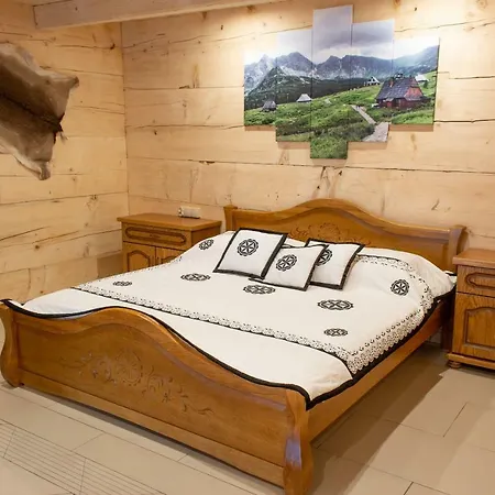 Lesny Dwor Bed & Breakfast *