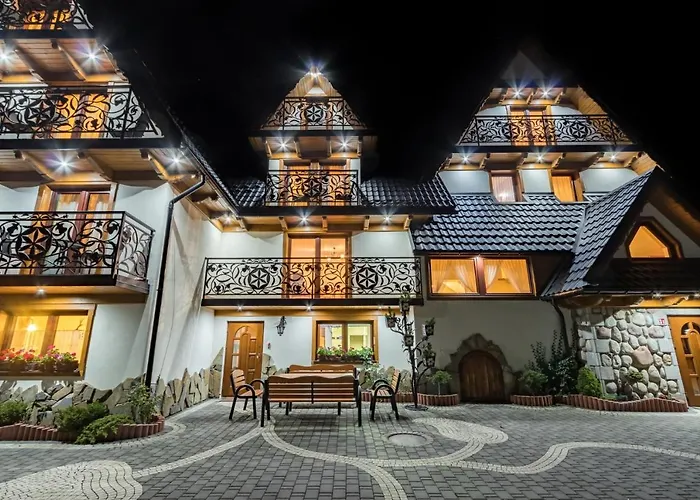 לינה וארוחת בוקר Lesny Dwor 3*