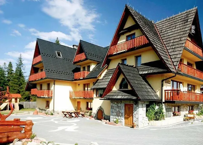 Lesny Dwor לינה וארוחת בוקר 3*